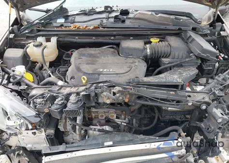 2017 Chrysler Pacifica Touring-L z USA, uszkodzony, nr VIN 2C4RC1BG5HR561214